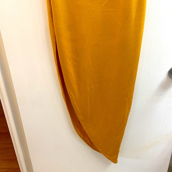 Golden Silk Halston Gown - Picture 5 of 8